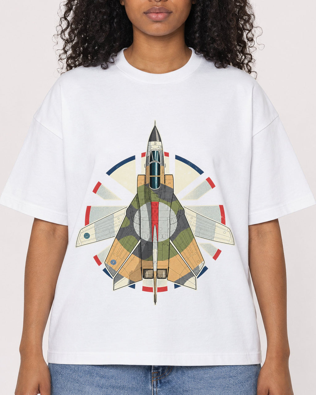 Mockup Boxy Heavyweight Tee White female close-up 05