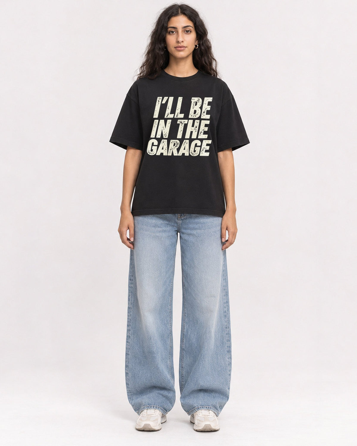 Mockup Boxy Heavyweight Tee Black female full-body 07
