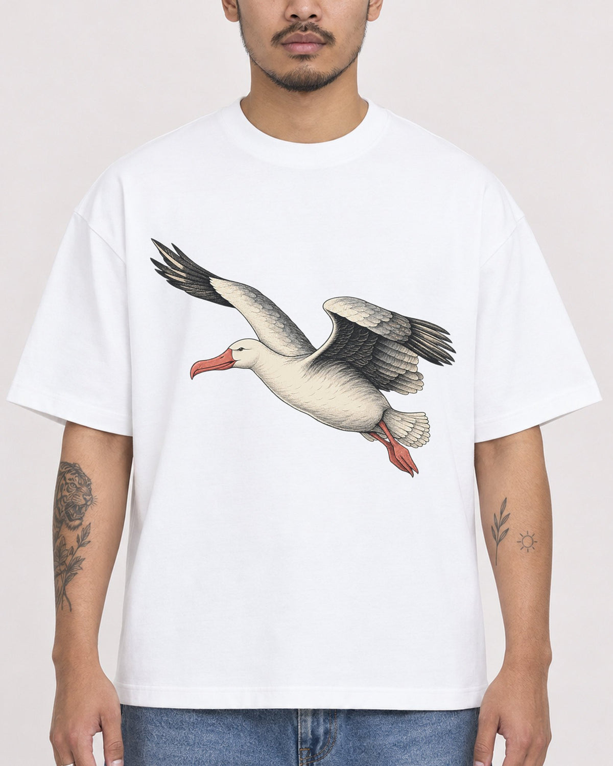 Mockup Boxy Heavyweight Tee White male close-up 12