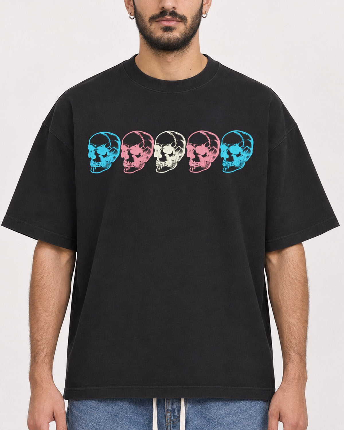 Mockup Boxy Heavyweight Tee Black male close-up 07
