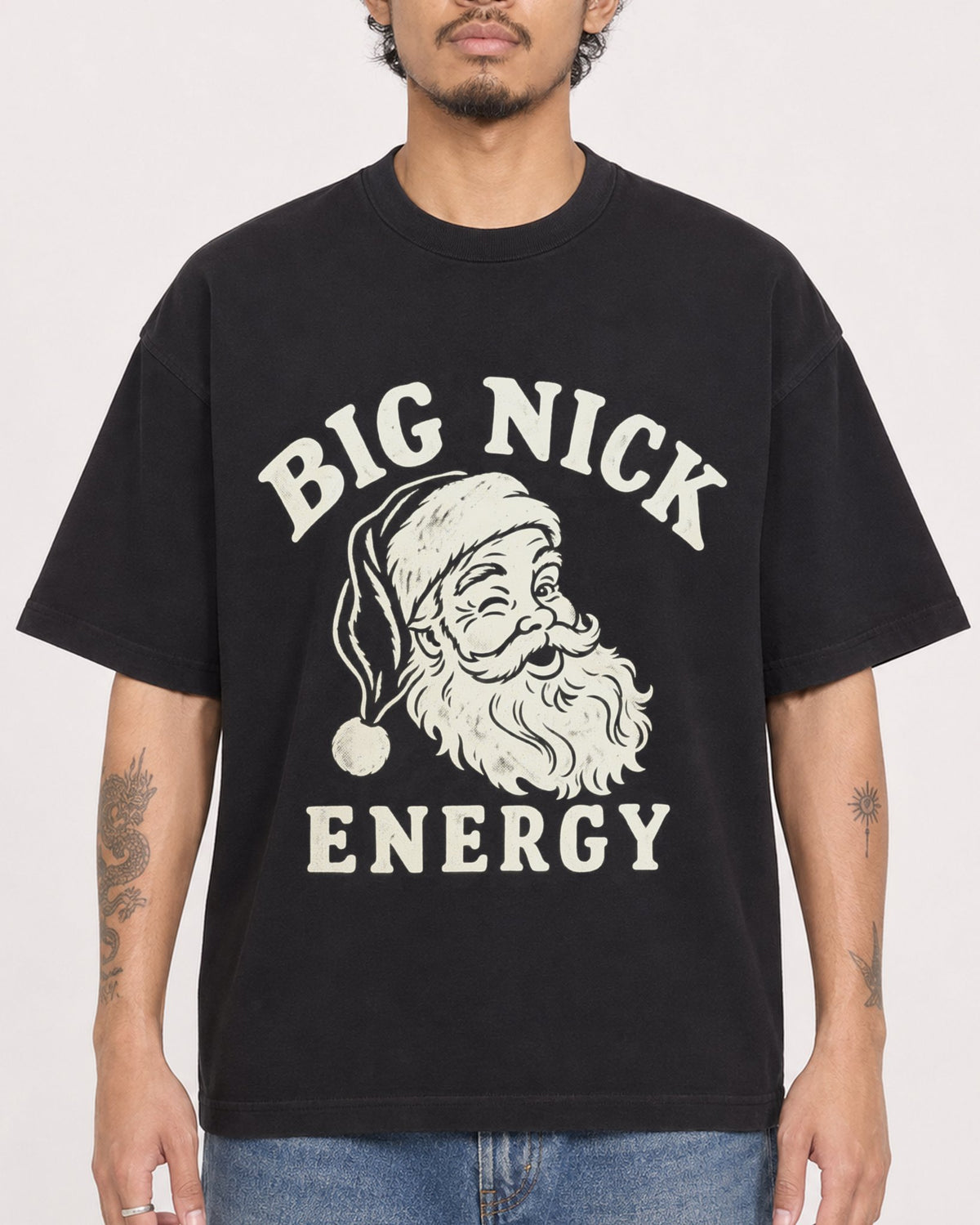 Mockup Boxy Heavyweight Tee Black male close-up 42