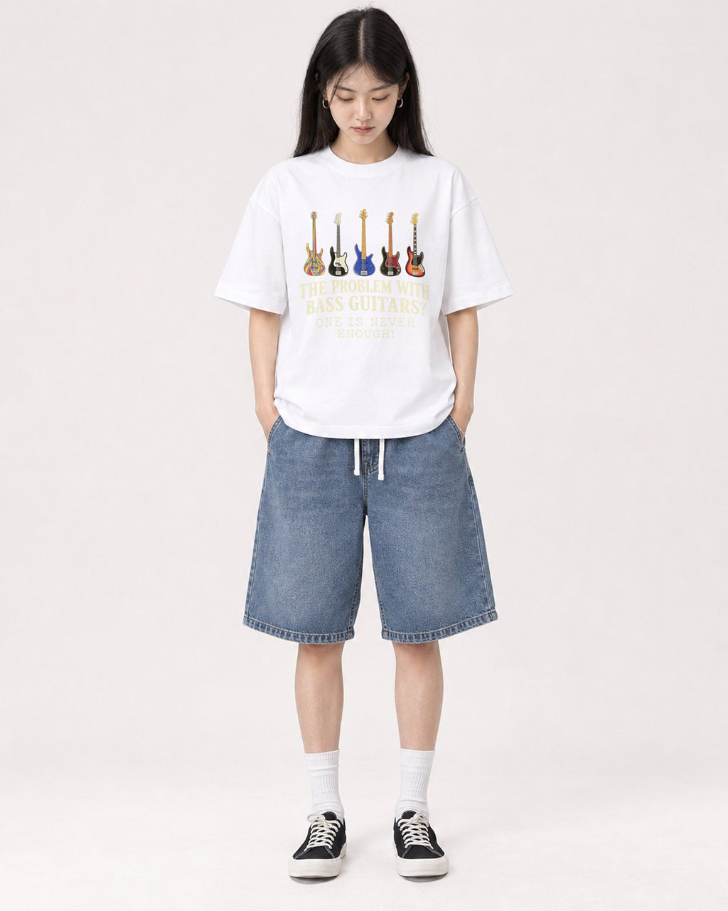 Mockup Boxy Heavyweight Tee White female full-body 01