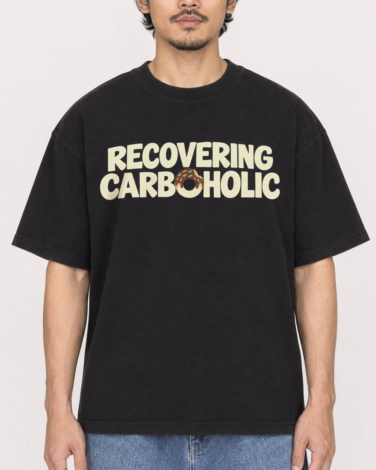 Mockup Boxy Heavyweight Tee Black male close-up 02