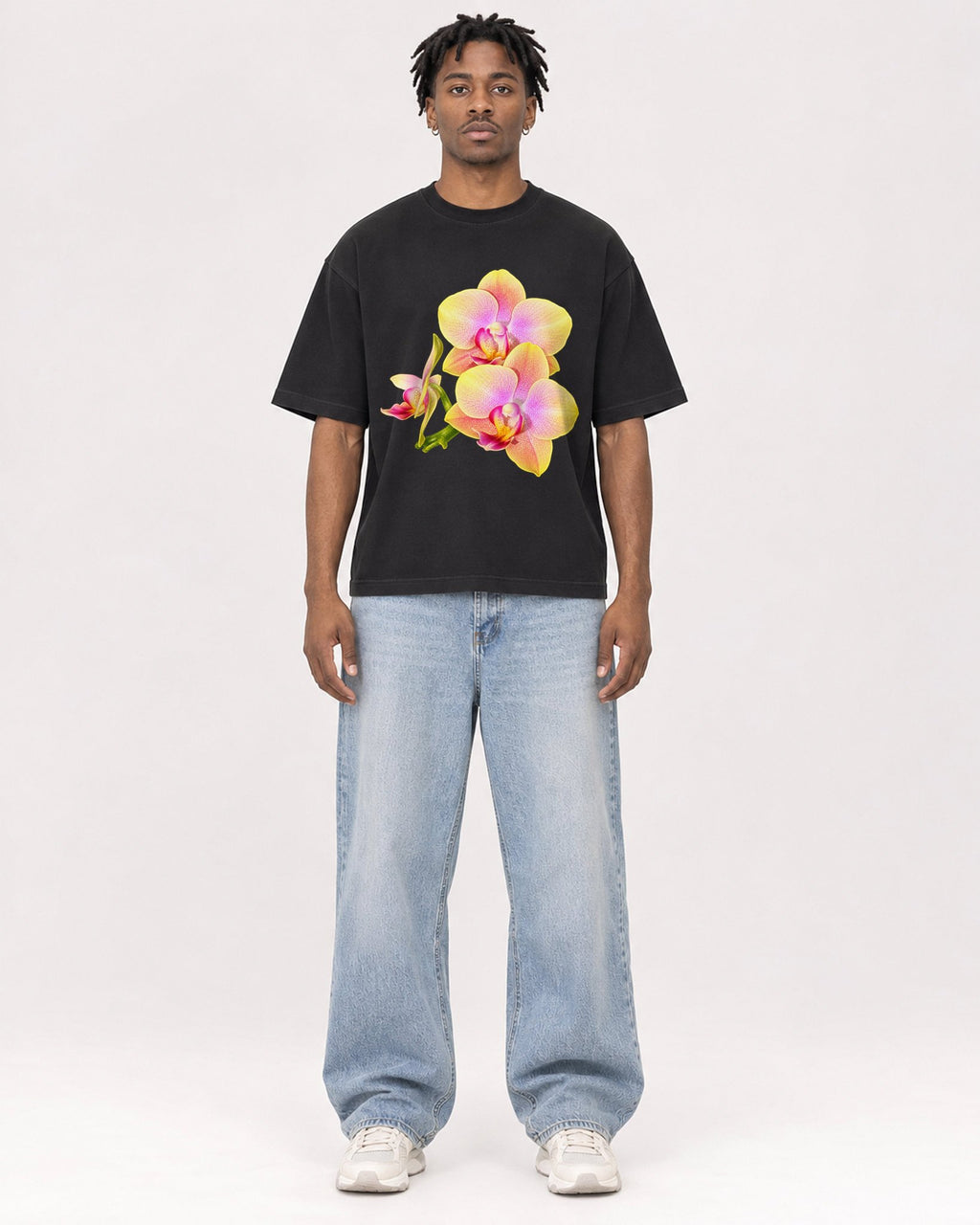 Mockup Boxy Heavyweight Tee Black male full-body 05