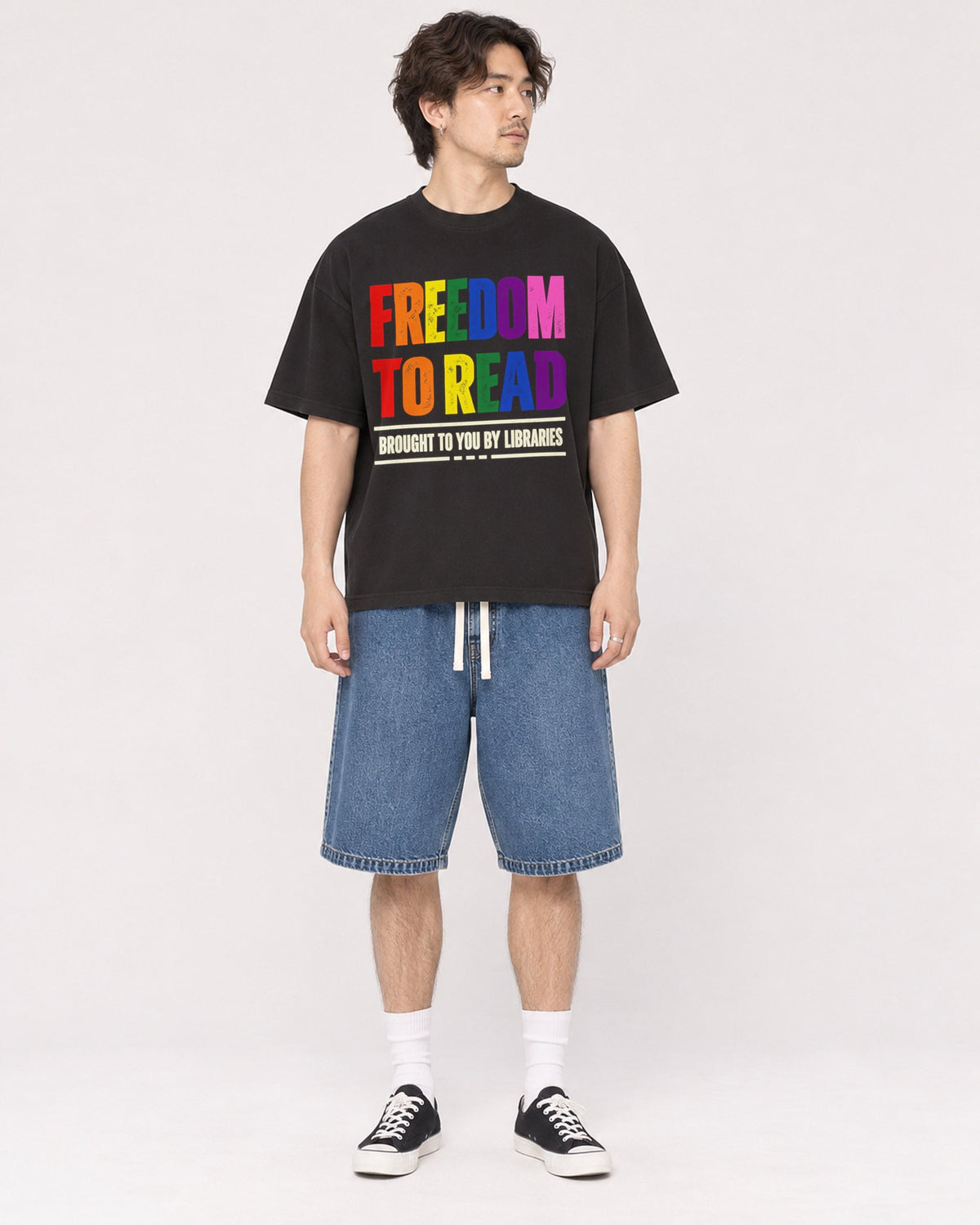 Mockup Boxy Heavyweight Tee Black male full-body 03