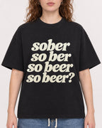 Mockup Boxy Heavyweight Tee Black female close-up 09