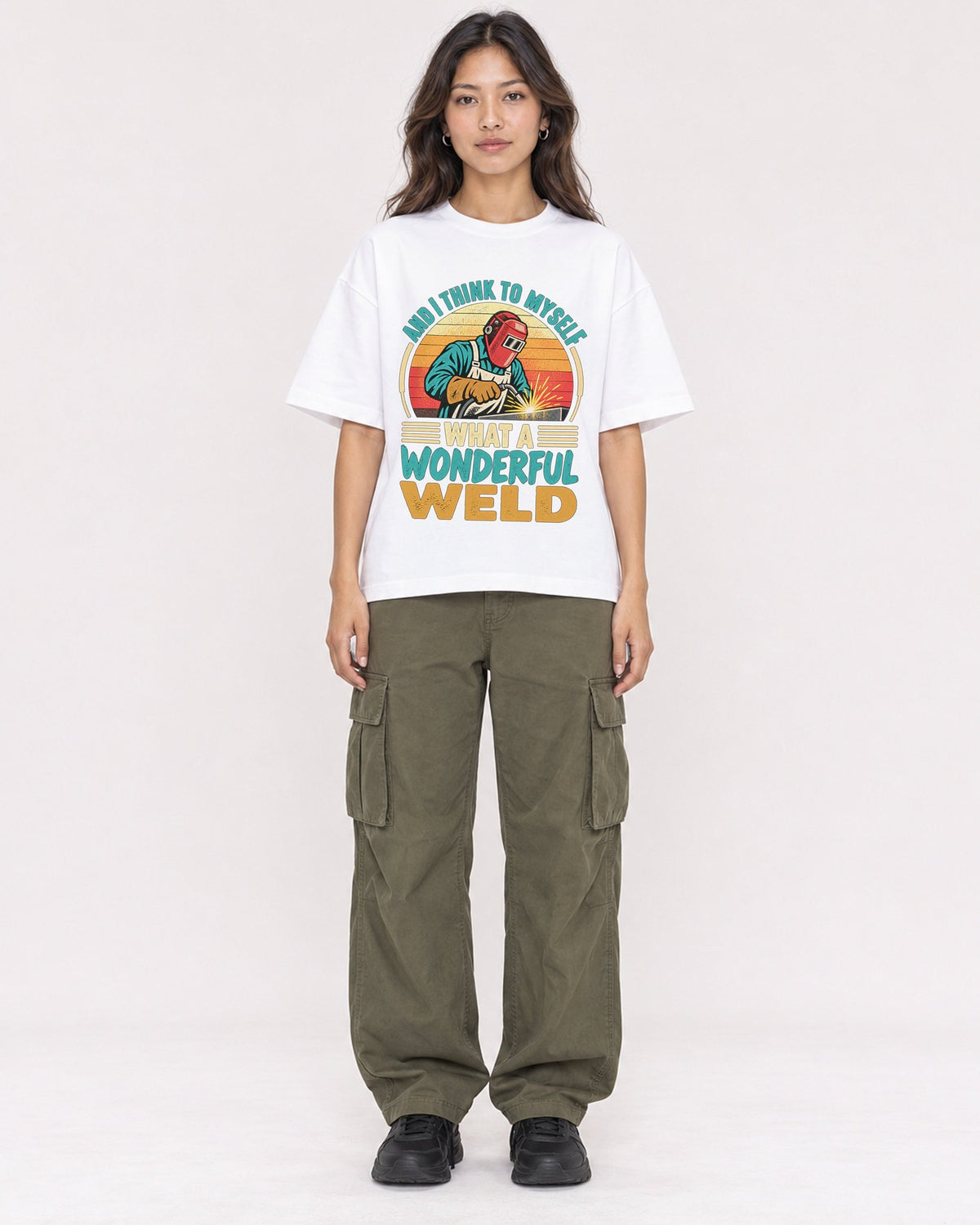 Mockup Boxy Heavyweight Tee White female full-body 02