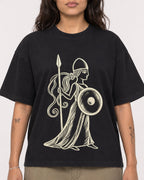 Mockup Boxy Heavyweight Tee Black female close-up 06