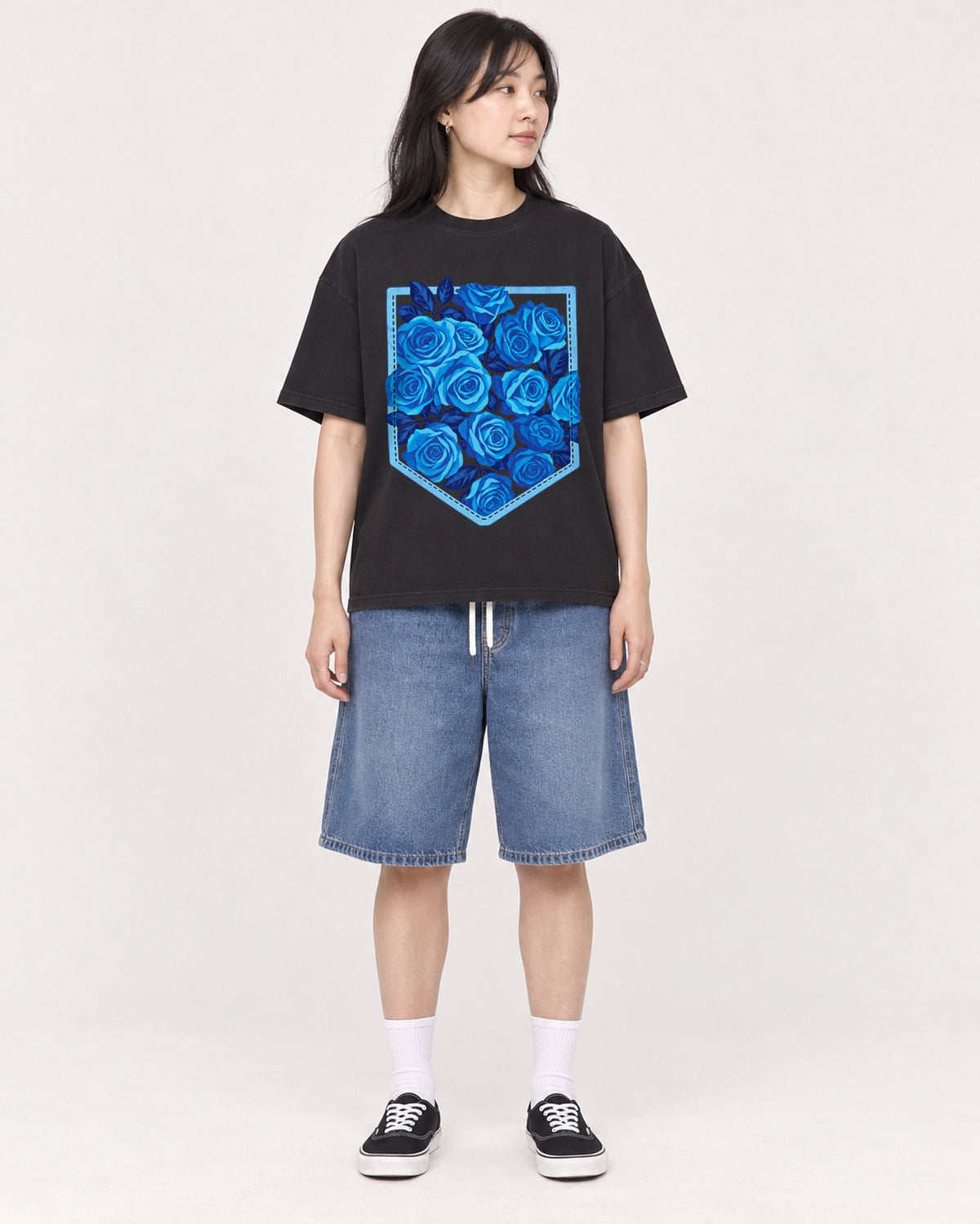 Mockup Boxy Heavyweight Tee Black female full-body 13