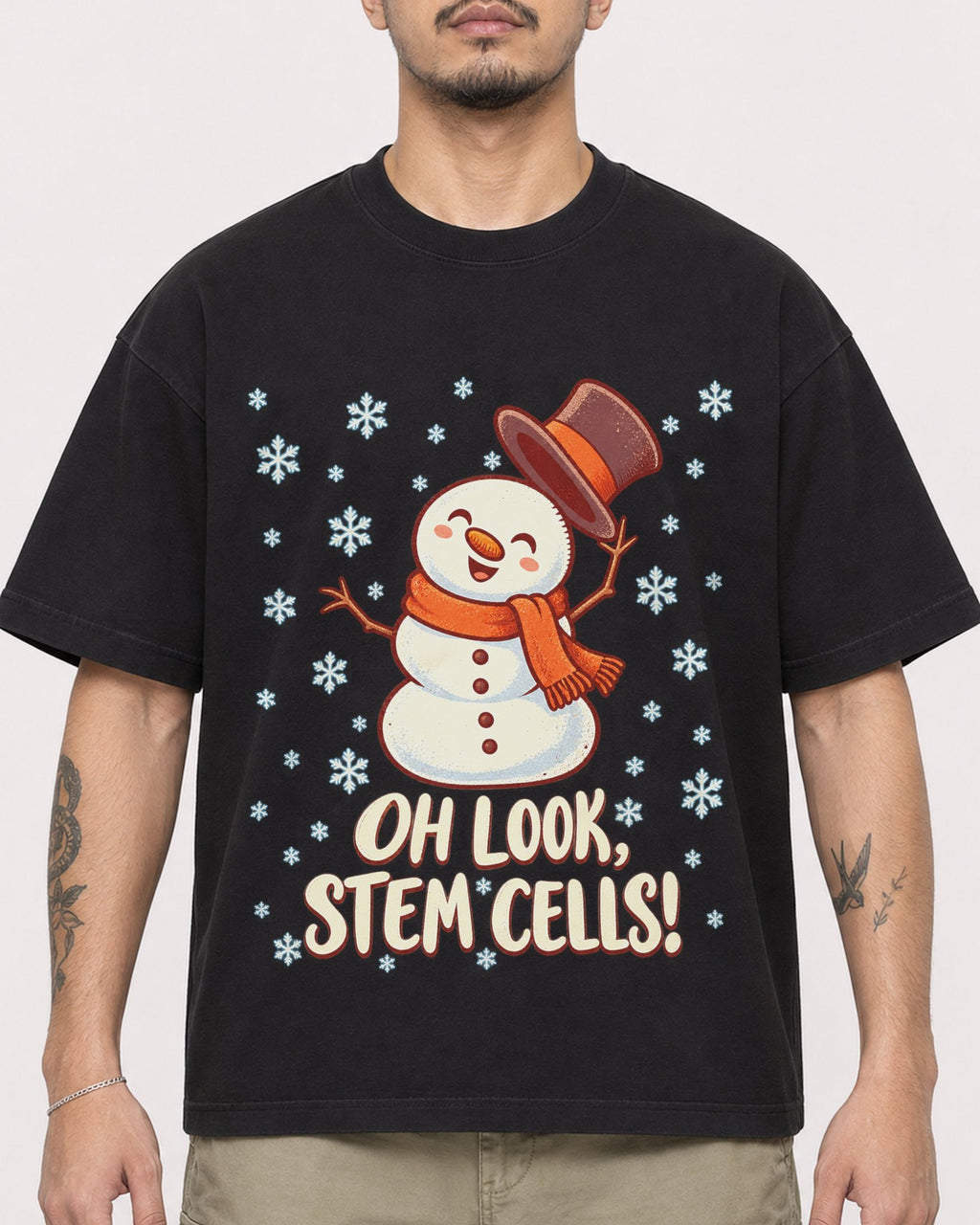 Mockup Boxy Heavyweight Tee Black male close-up 12