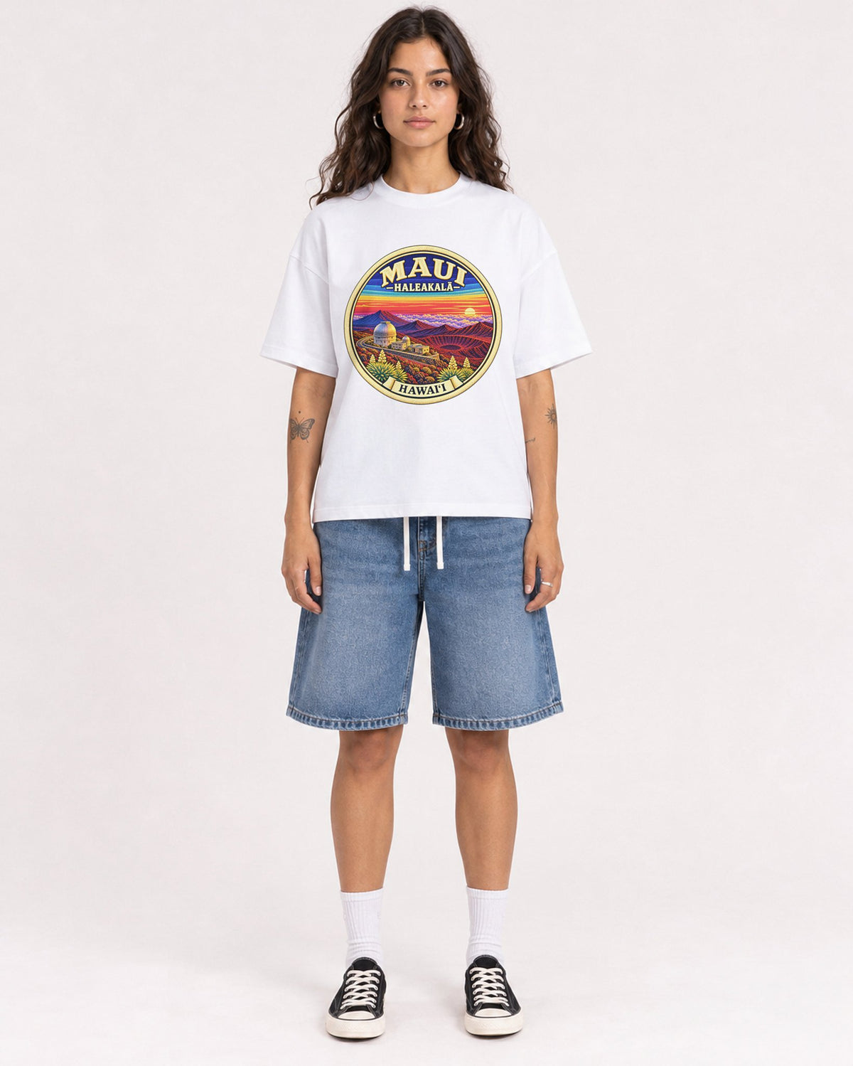Mockup Boxy Heavyweight Tee White female full-body 06