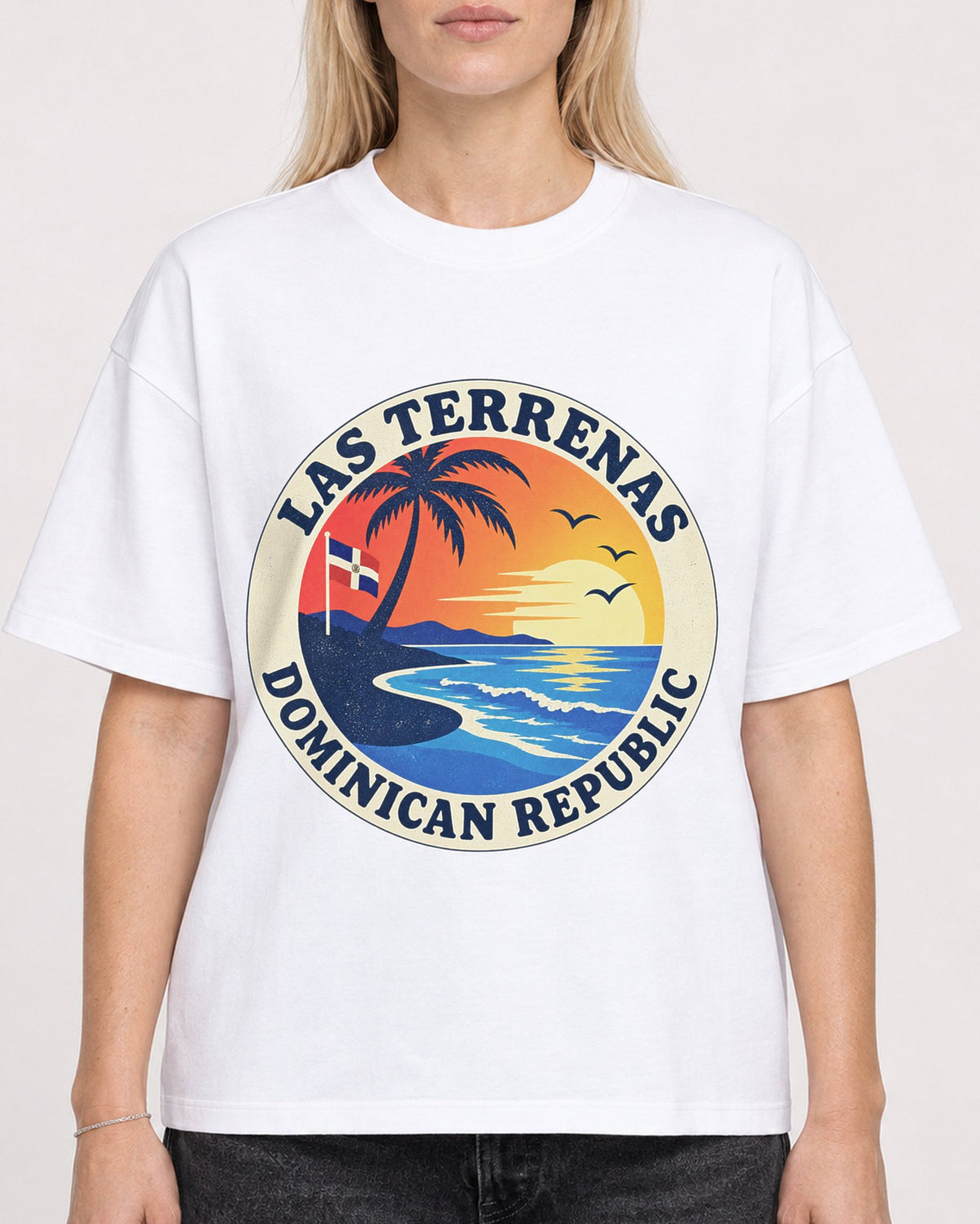 Mockup Boxy Heavyweight Tee White female close-up 08