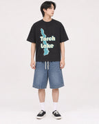 Mockup Boxy Heavyweight Tee Black male full-body 11