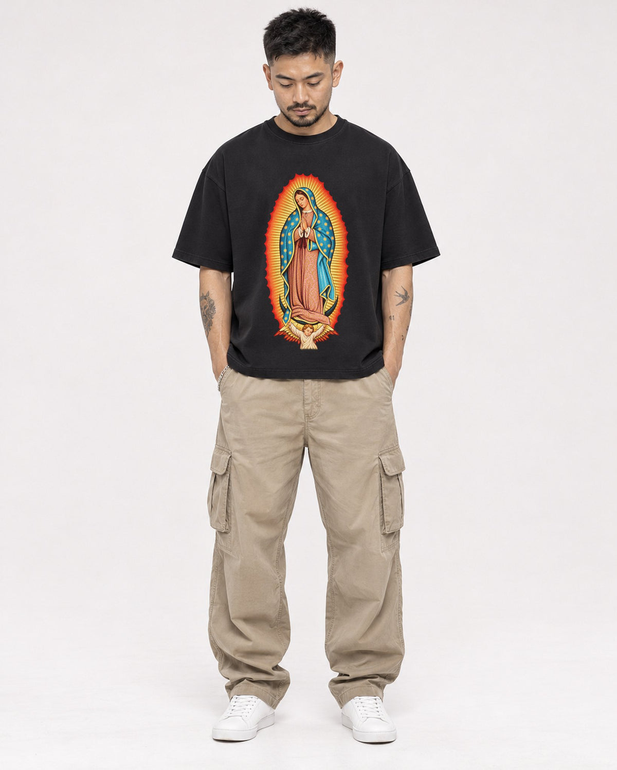 Mockup Boxy Heavyweight Tee Black male full-body 12