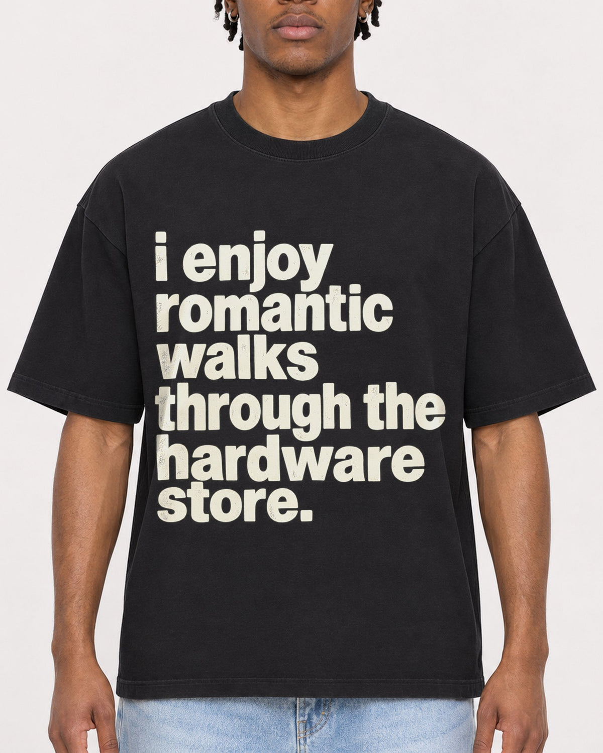 Mockup Boxy Heavyweight Tee Black male close-up 05