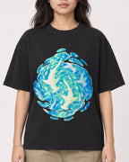 Mockup Boxy Heavyweight Tee Black female close-up 02