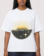 Mockup Boxy Heavyweight Tee White female close-up 04