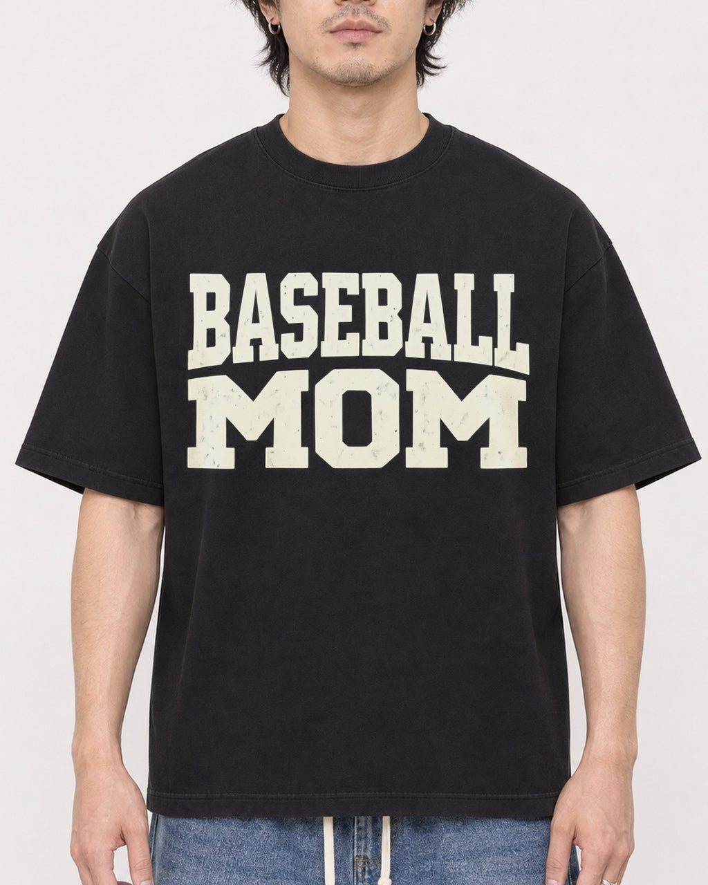 Mockup Boxy Heavyweight Tee Black male close-up 03