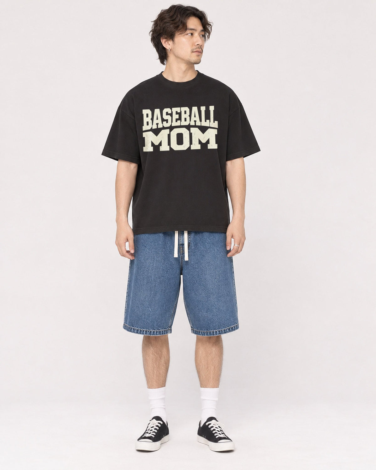 Mockup Boxy Heavyweight Tee Black male full-body 03