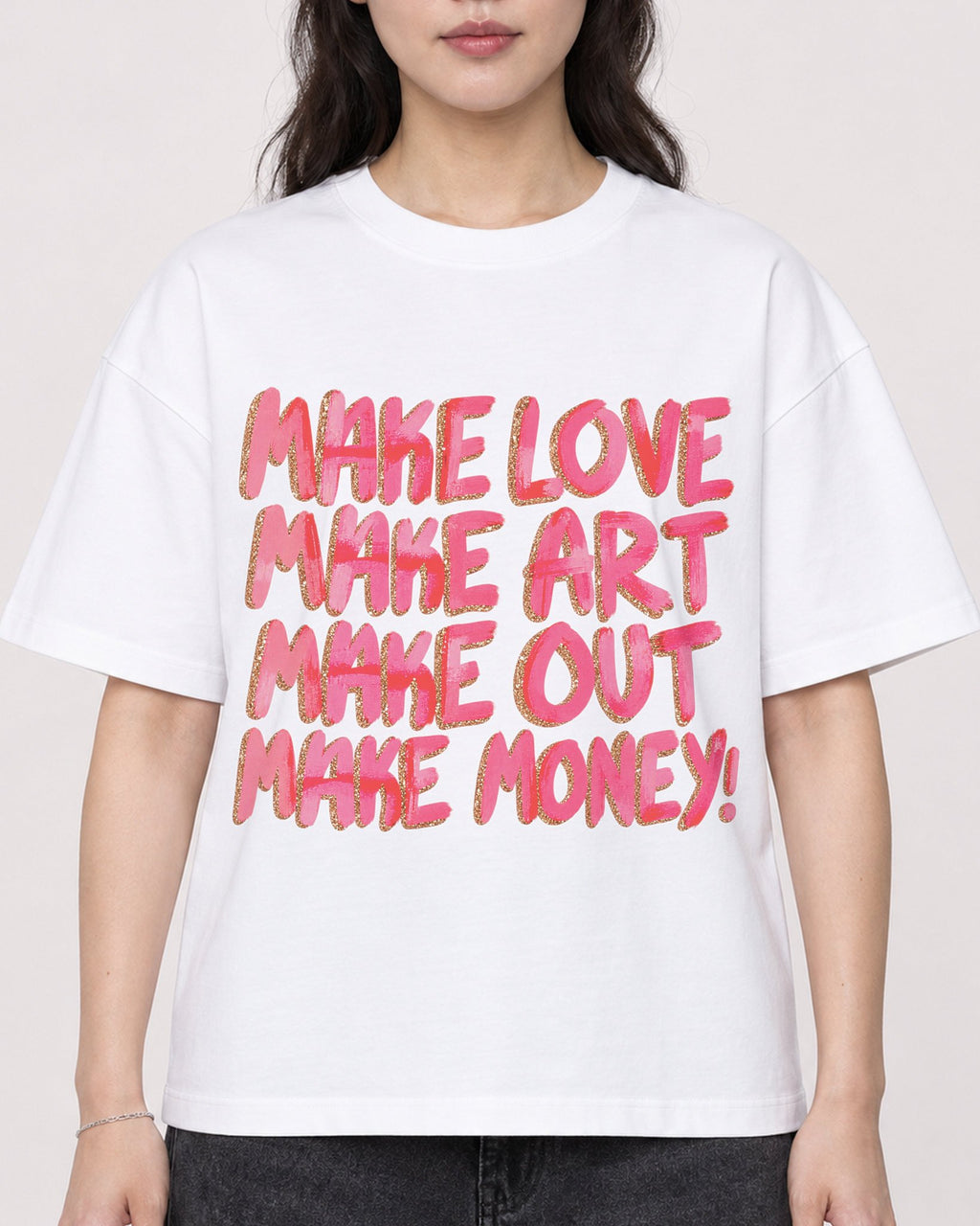 Mockup Boxy Heavyweight Tee White female close-up 03