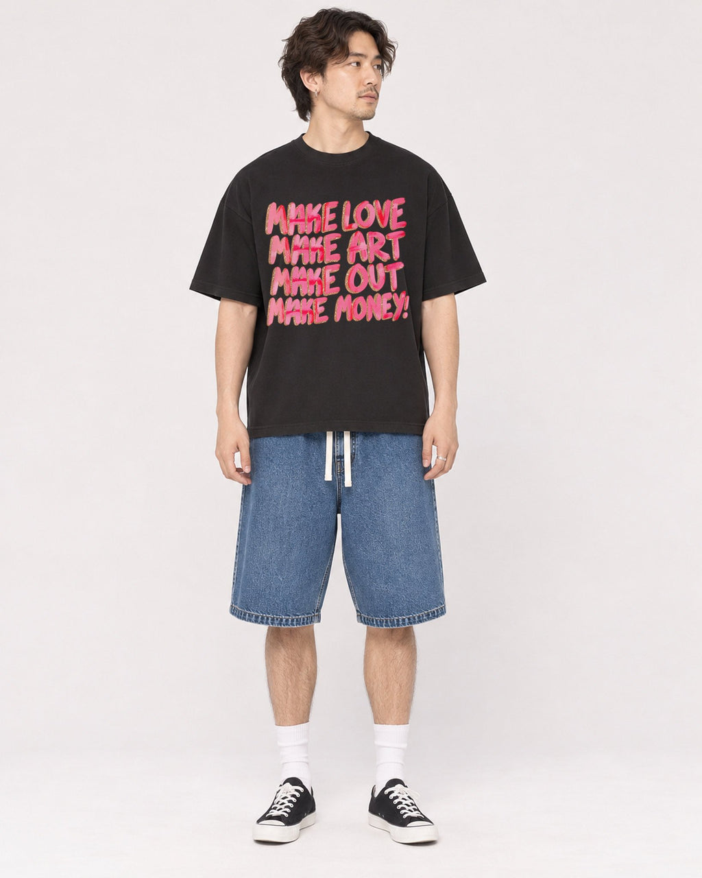 Mockup Boxy Heavyweight Tee Black male full-body 03