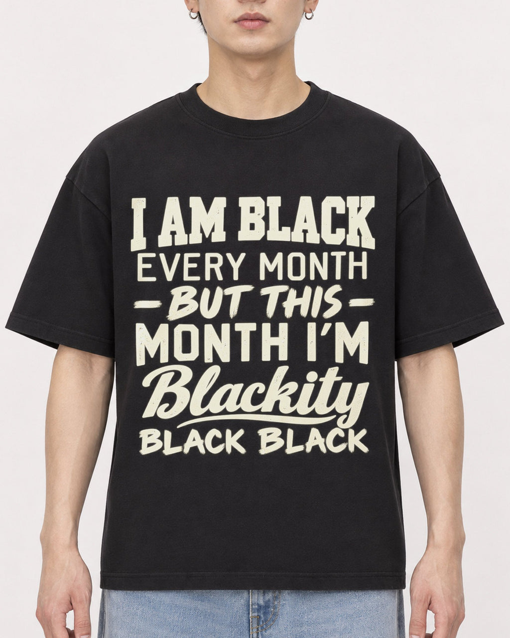 Mockup Boxy Heavyweight Tee Black male close-up 01