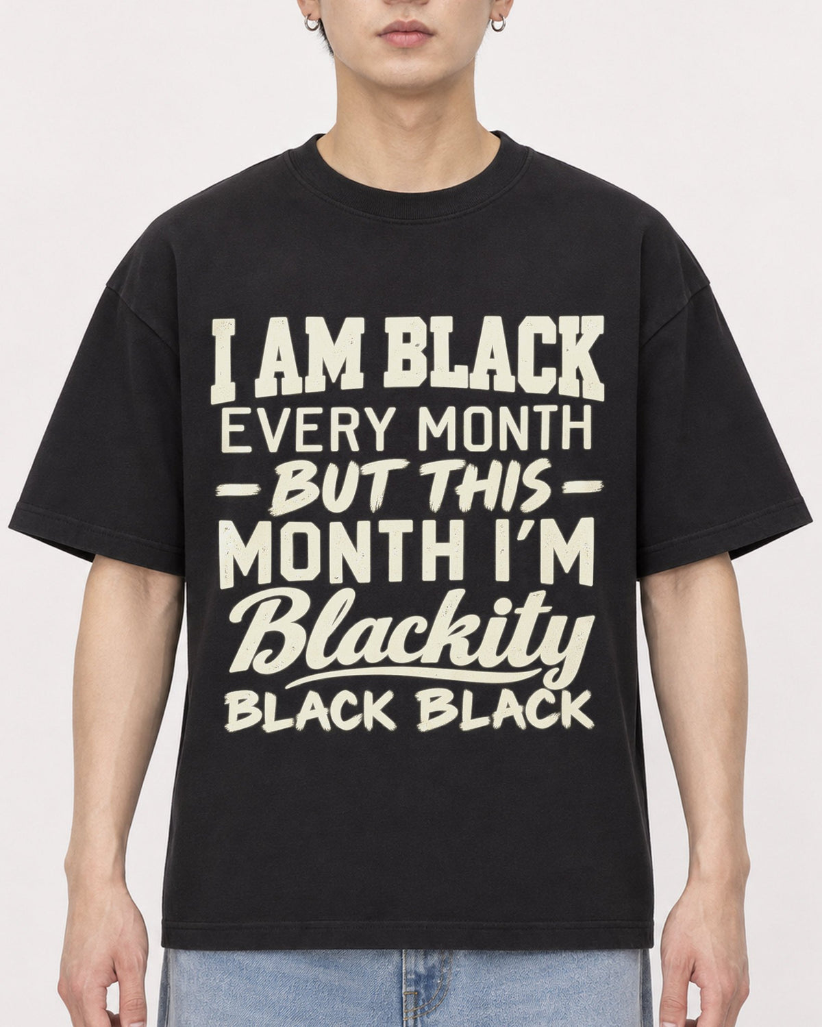 Mockup Boxy Heavyweight Tee Black male close-up 01