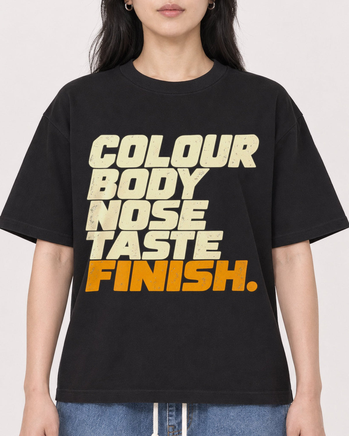 Mockup Boxy Heavyweight Tee Black female close-up 13