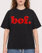 Mockup Boxy Heavyweight Tee Black female close-up 09