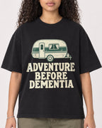 Mockup Boxy Heavyweight Tee Black female close-up 10