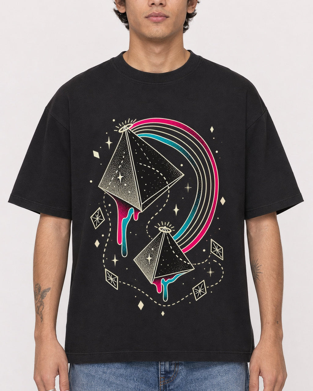 Mockup Boxy Heavyweight Tee Black male close-up 06