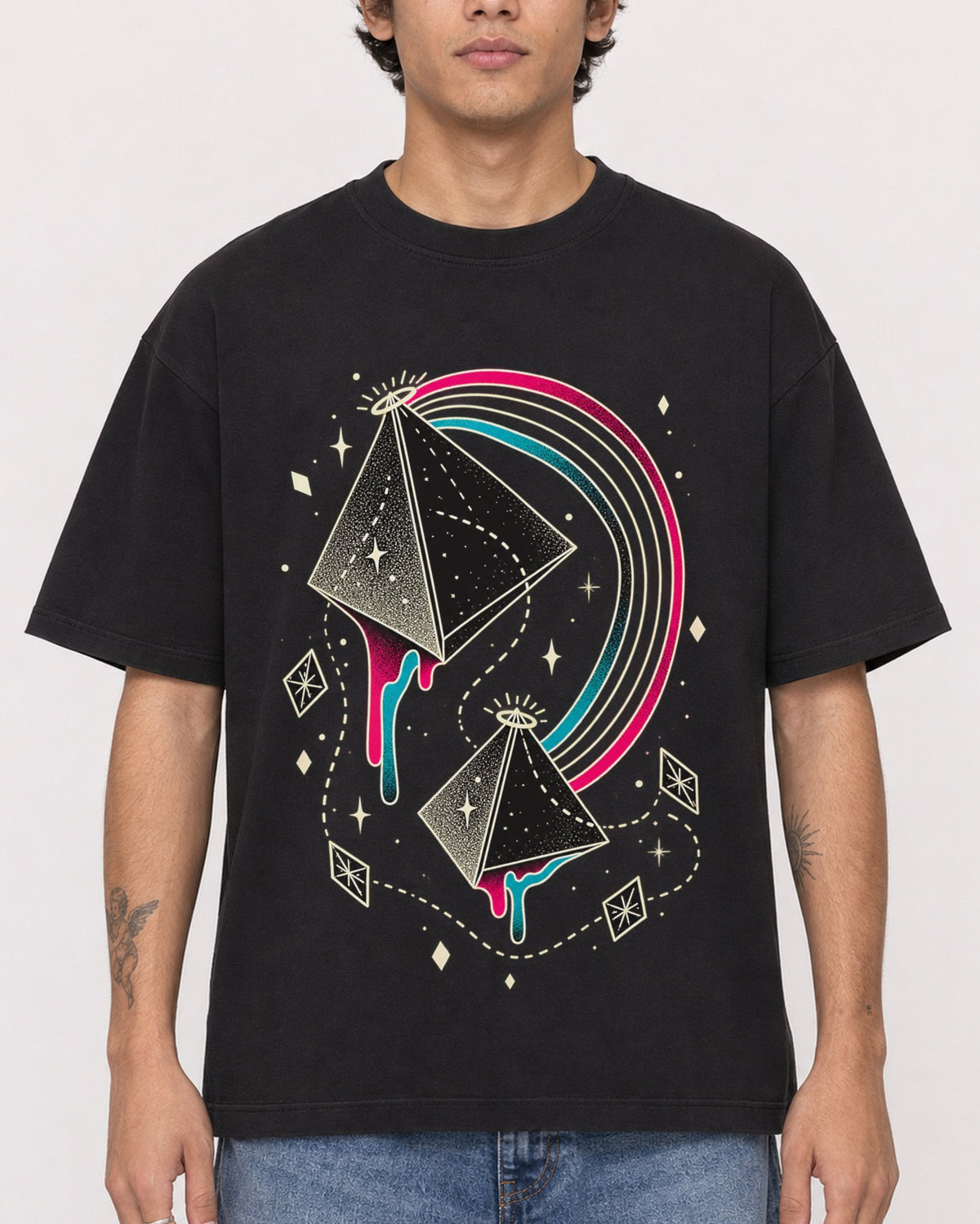 Mockup Boxy Heavyweight Tee Black male close-up 06