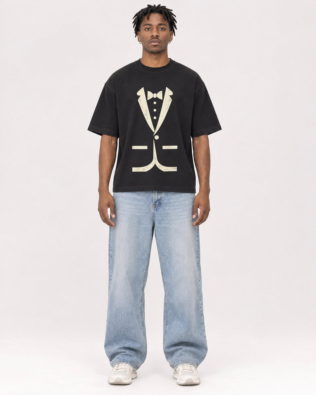 Mockup Boxy Heavyweight Tee Black male full-body 05