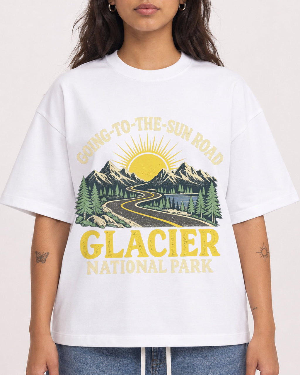 Mockup Boxy Heavyweight Tee White female close-up 06