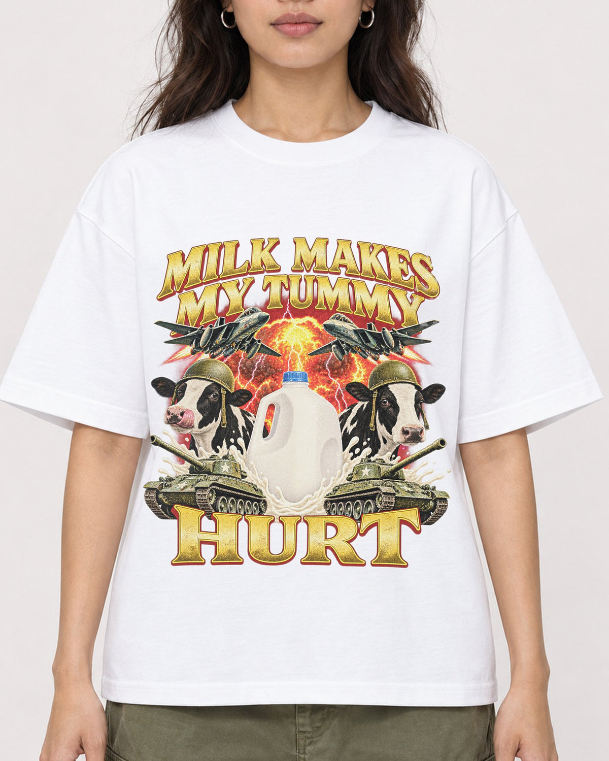 Mockup Boxy Heavyweight Tee White female close-up 02