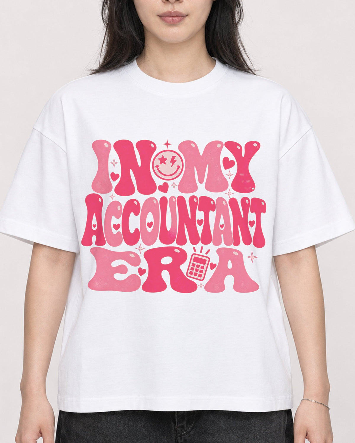 Mockup Boxy Heavyweight Tee White female close-up 13