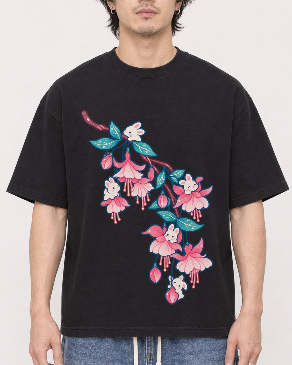 Mockup Boxy Heavyweight Tee Black male close-up 03