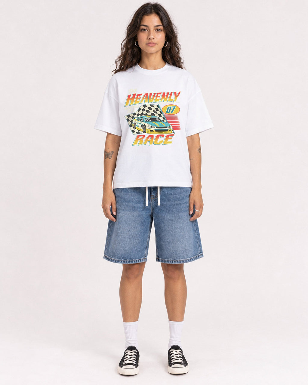 Mockup Boxy Heavyweight Tee White female full-body 06
