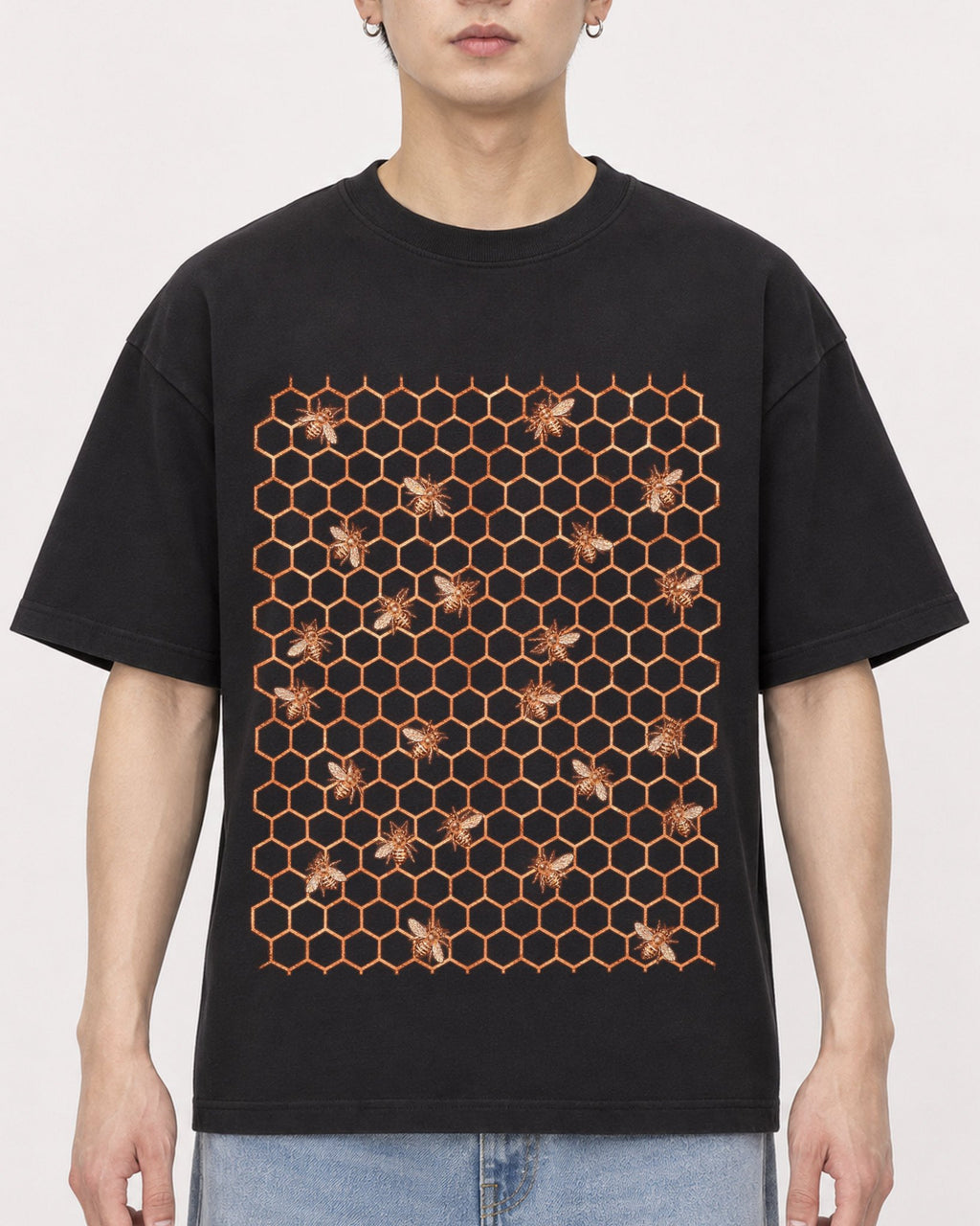 Mockup Boxy Heavyweight Tee Black male close-up 01