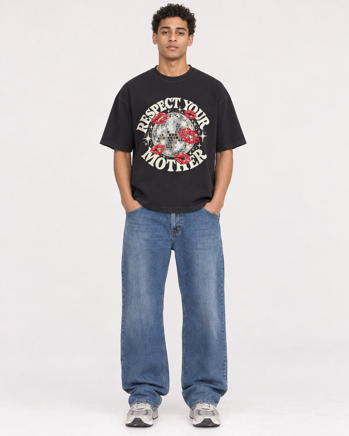 Mockup Boxy Heavyweight Tee Black male full-body 10