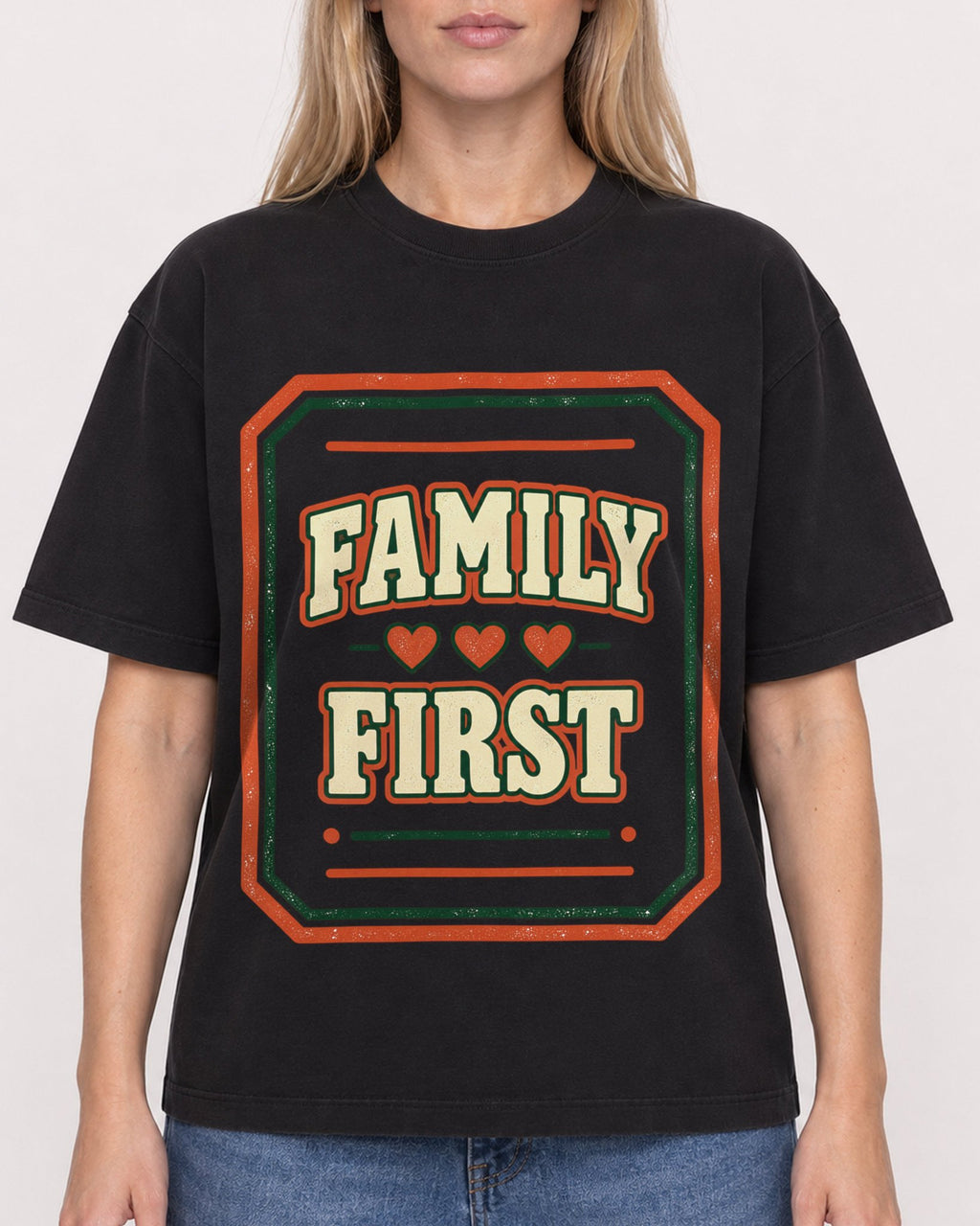 Mockup Boxy Heavyweight Tee Black female close-up 08