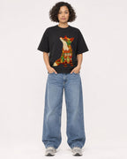 Mockup Boxy Heavyweight Tee Black female full-body 40