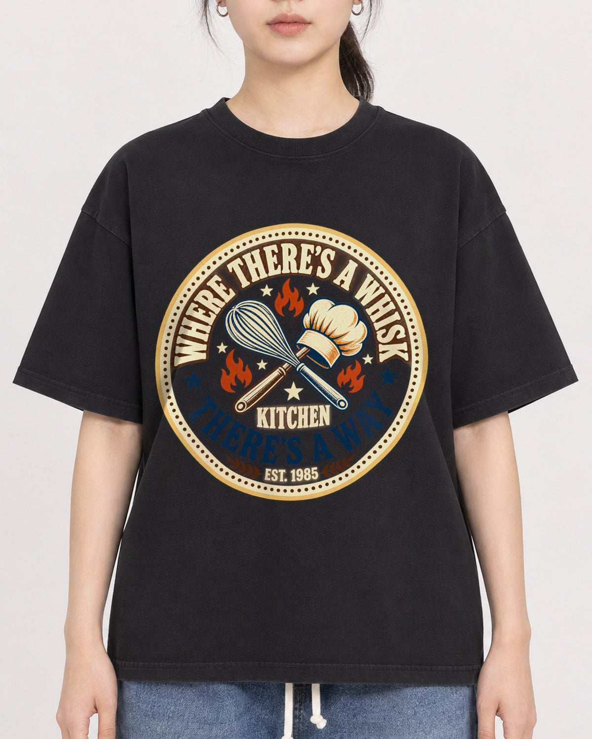 Mockup Boxy Heavyweight Tee Black female close-up 21