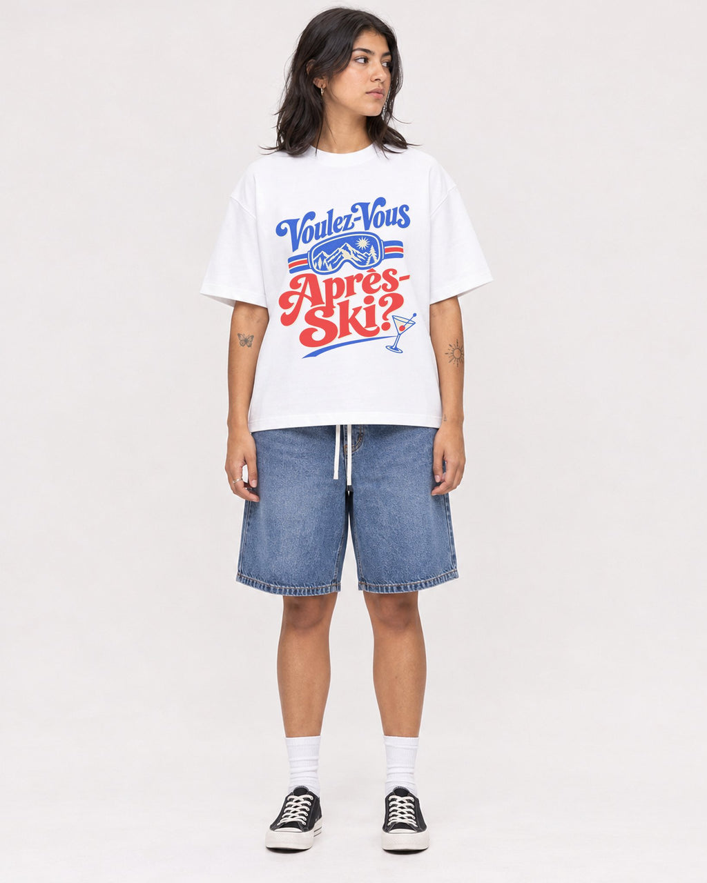 Mockup Boxy Heavyweight Tee White female full-body 36