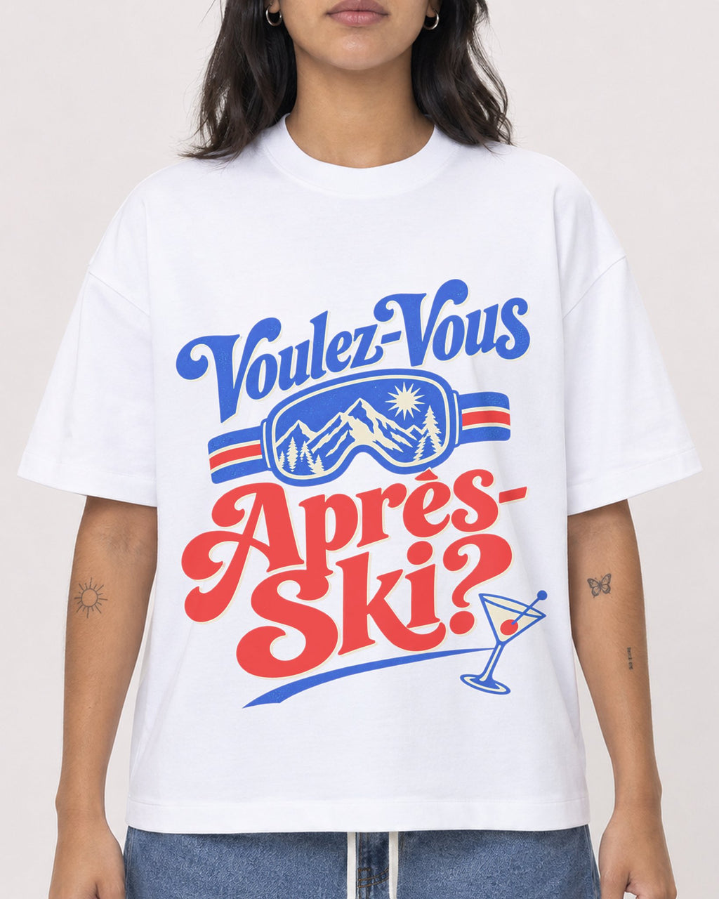 Mockup Boxy Heavyweight Tee White female close-up 36