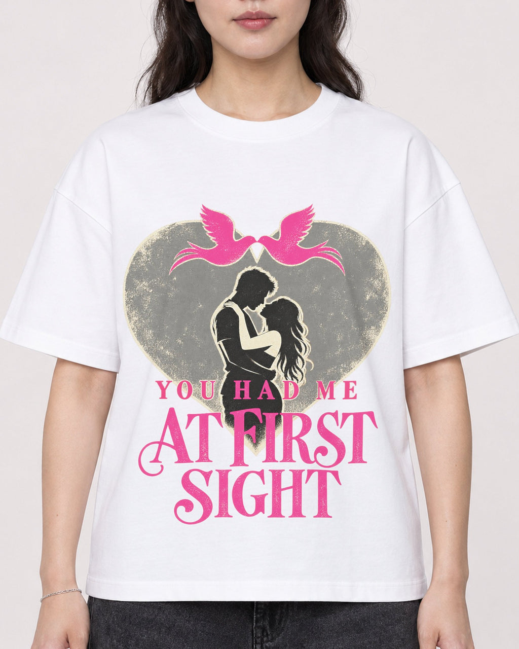 Mockup Boxy Heavyweight Tee White female close-up 03