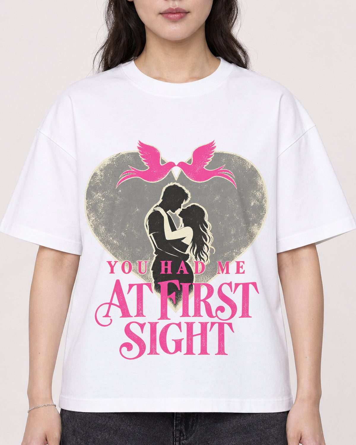 Mockup Boxy Heavyweight Tee White female close-up 03