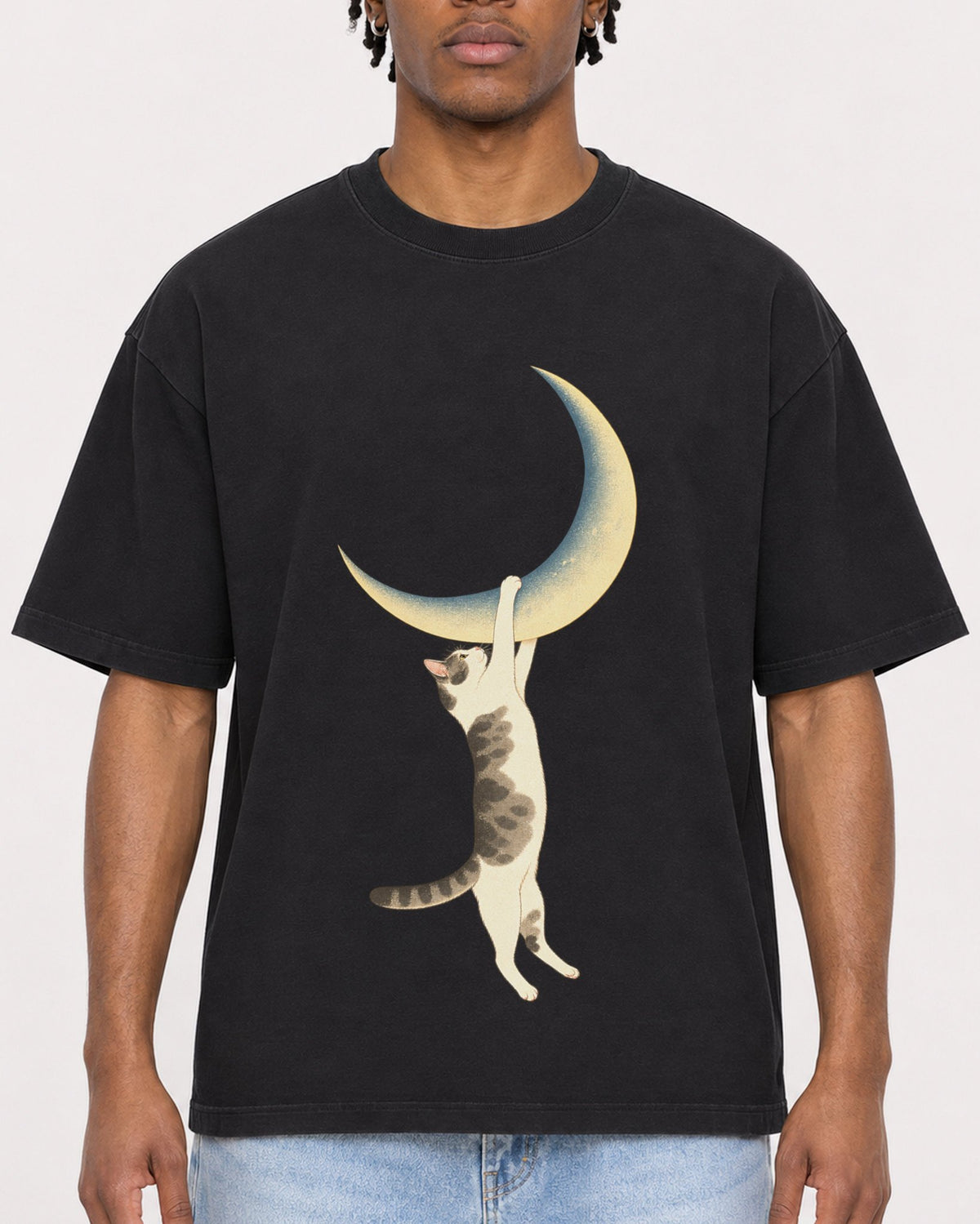 Mockup Boxy Heavyweight Tee Black male close-up 05