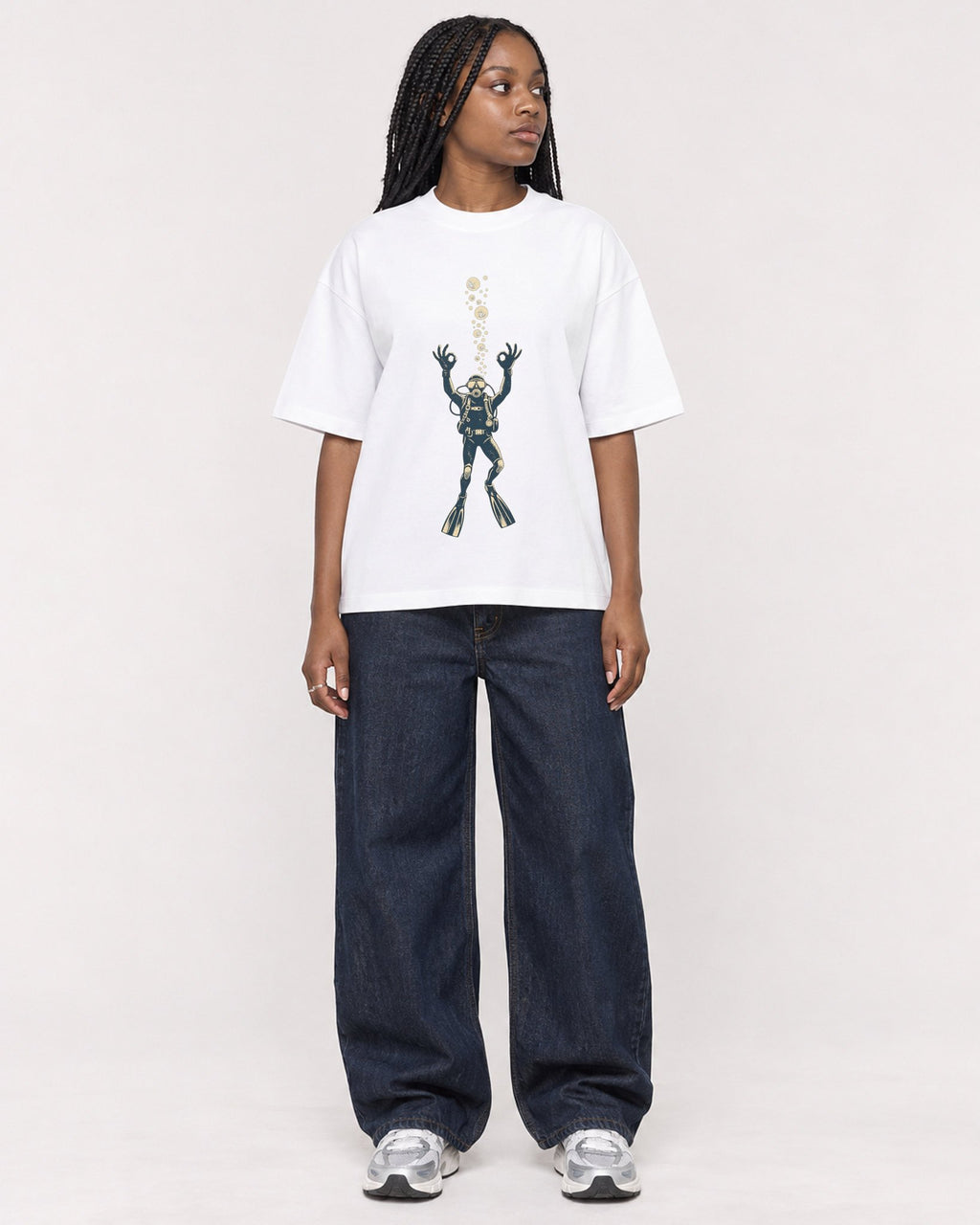 Mockup Boxy Heavyweight Tee White female full-body 04
