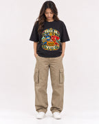 Mockup Boxy Heavyweight Tee Black female full-body 02